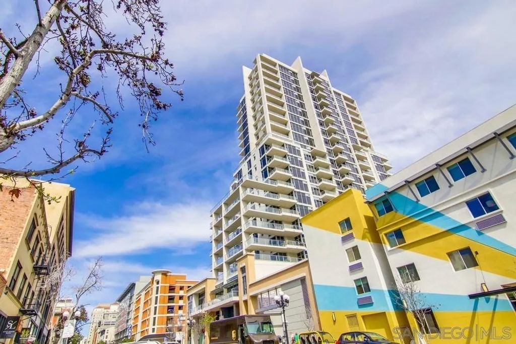 Photo of 575 6th Ave #1905, San Diego, CA 92101 (MLS # 260005610)