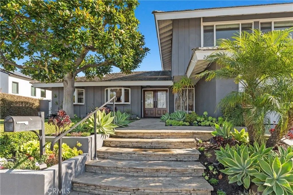 Photo of 2818 Catalpa Street, Newport Beach, CA 92660 (MLS # OC26002504)