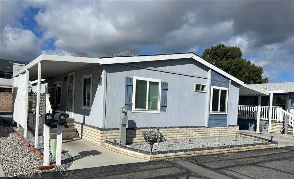 Photo of 655 E Main St #39, San Jacinto, CA 92583 (MLS # SW26034954)