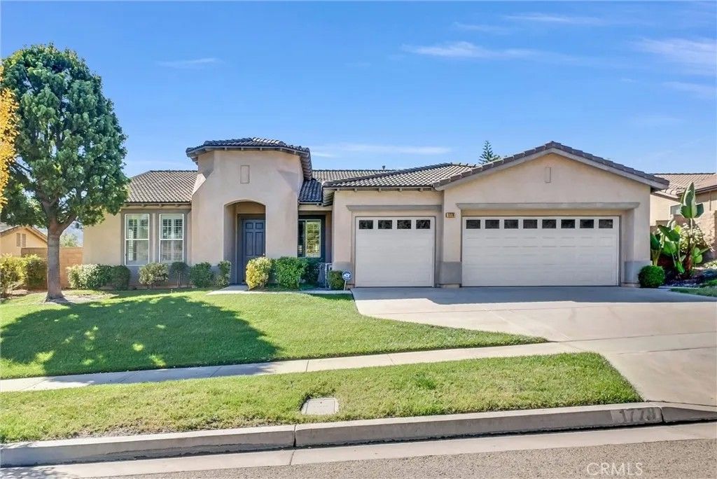 Photo of 1778 Kapalua Bay Lane, Corona, CA 92883 (MLS # NP25268737)