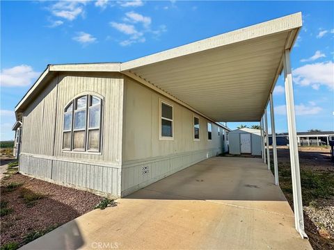 Photo of 2450 E Hobsonway #57, Blythe, CA 92225 (MLS # SW26042282)