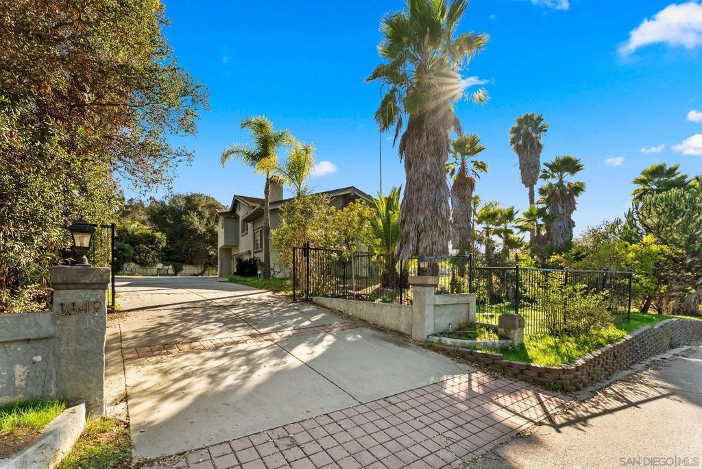 Photo of 3849 Pala Mesa Drive, Fallbrook, CA 92028 (MLS # 250044698)