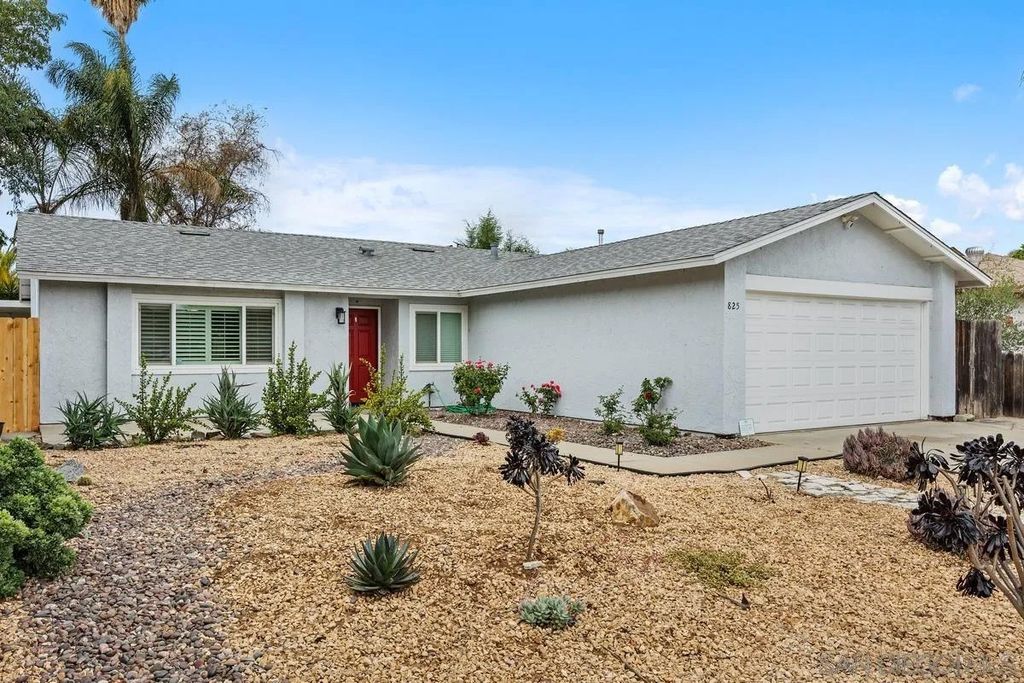 Photo of 825 Buchanan St, Escondido, CA 92027 (MLS # 260009791)