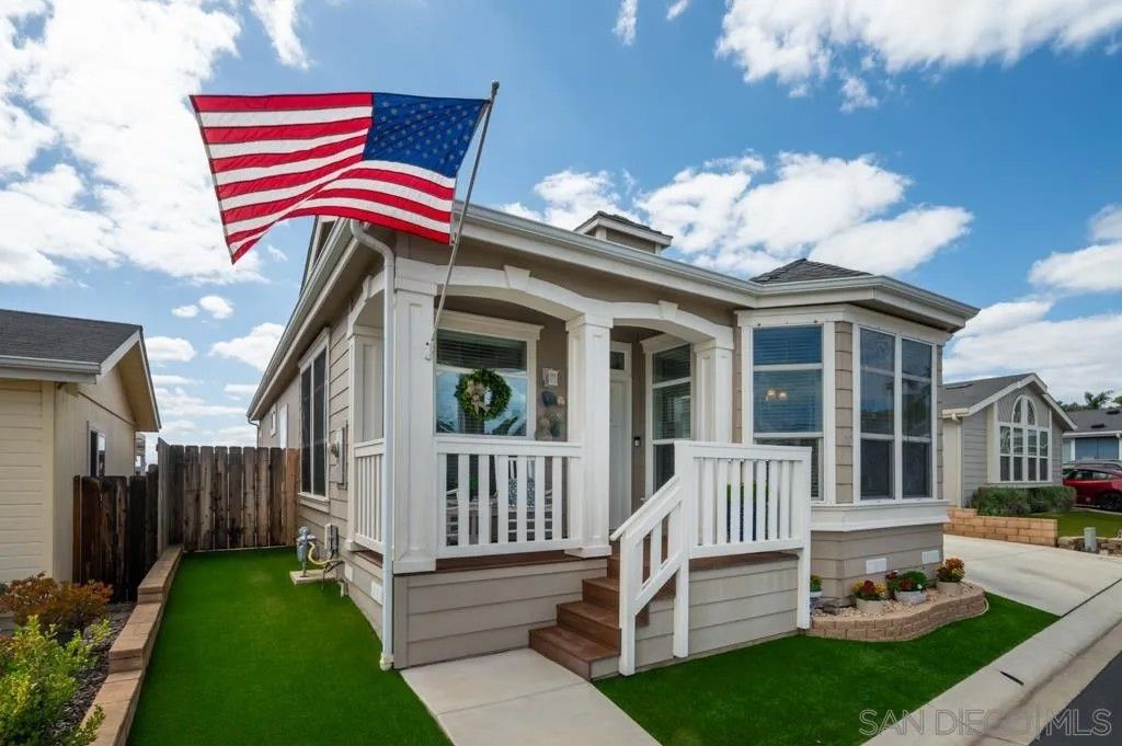 Photo of 15935 Spring Oaks Raod Rd #Spc. 28, El Cajon, CA 92021 (MLS # 260010185)