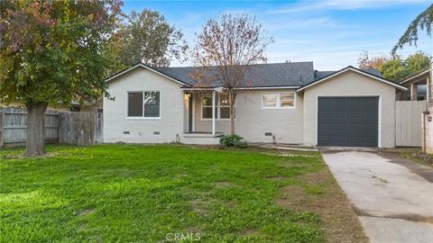 Photo of 212 Sonoma Avenue, Chowchilla, CA 93610 (MLS # SC25274043)