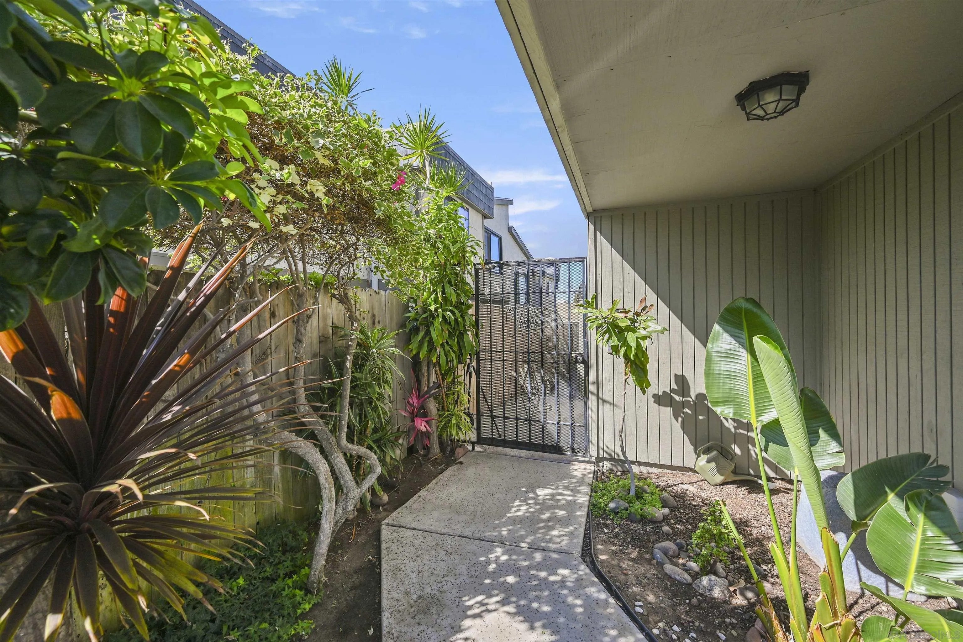 3644 Villa Terrace Apt #2