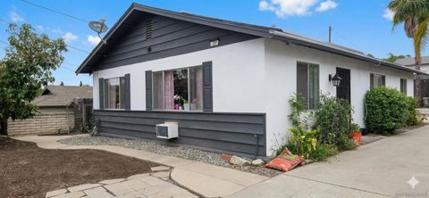 Photo of 727 N Main Ave, Fallbrook, CA 92028 (MLS # 260007826)