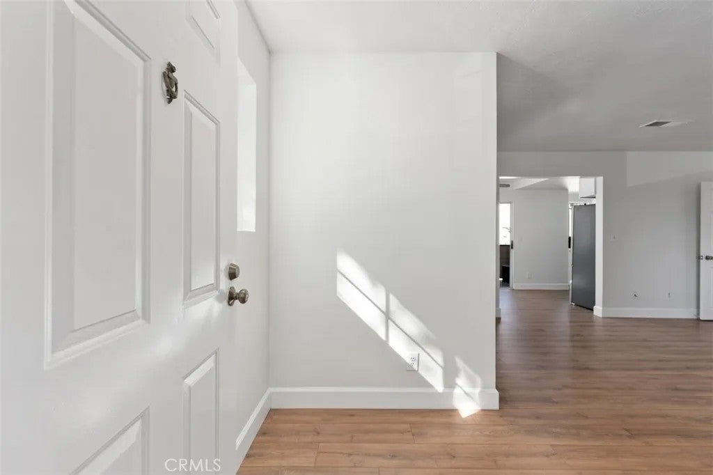 569 E Street 1