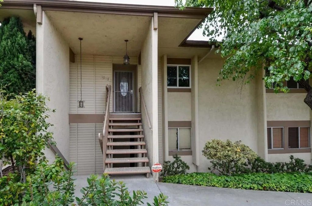 Photo of 1019 La Ventana Ct, San Marcos, CA 92078 (MLS # NDP2510124)