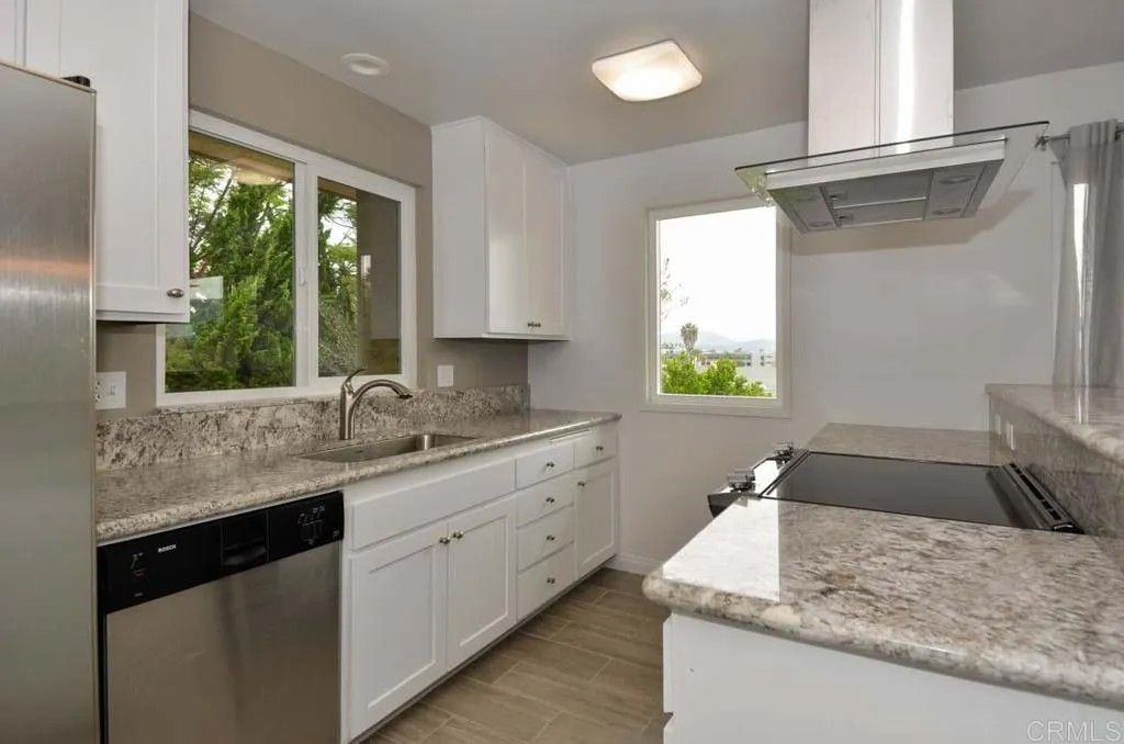 Photo of 1019 La Ventana Ct, San Marcos, CA 92078 (MLS # NDP2510124)