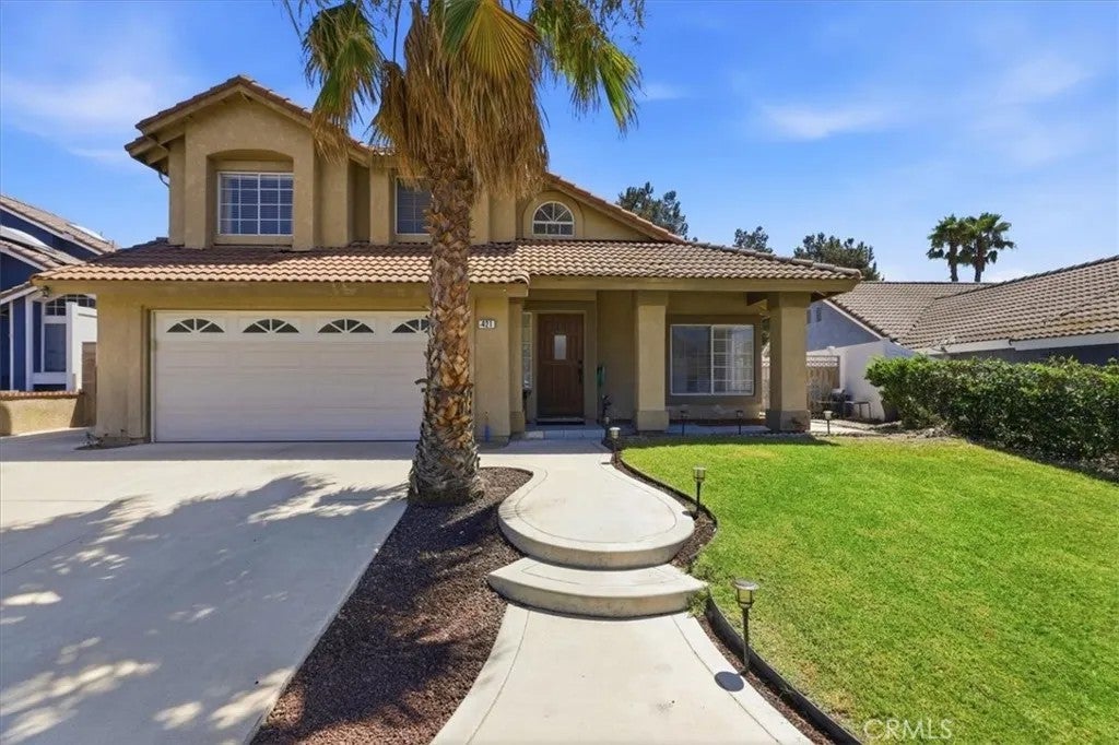 Photo of 421 Yellowstone CIR, Corona, CA 92879 (MLS # IG26169633)