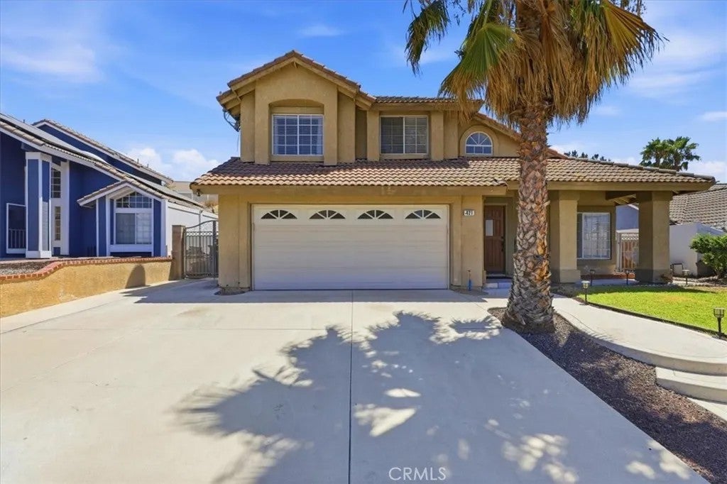 Photo of 421 Yellowstone CIR, Corona, CA 92879 (MLS # IG26169633)