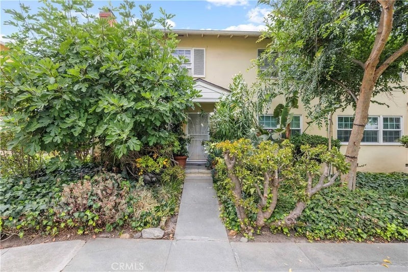 527 E Maple