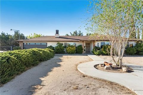 Tiny photo for 15921 Sultana Street, Hesperia, CA 92345 (MLS # HD25249716)