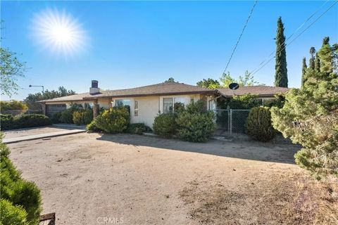 Tiny photo for 15921 Sultana Street, Hesperia, CA 92345 (MLS # HD25249716)