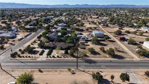 Tiny photo for 15921 Sultana Street, Hesperia, CA 92345 (MLS # HD25249716)