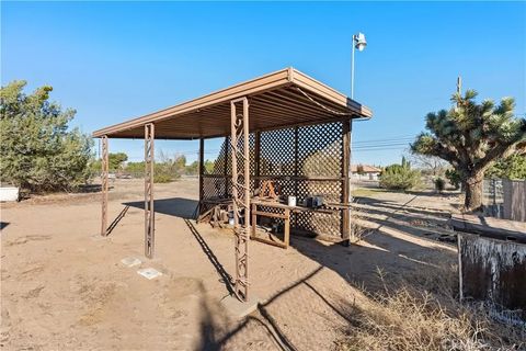 Tiny photo for 15921 Sultana Street, Hesperia, CA 92345 (MLS # HD25249716)