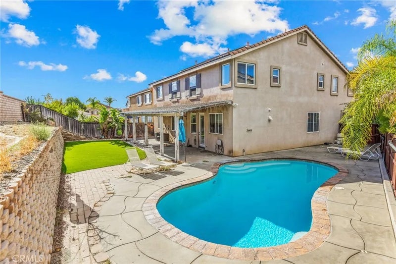 23614 Valley Oak