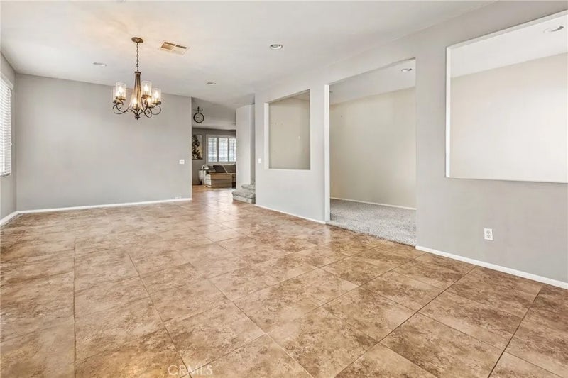 23614 Valley Oak