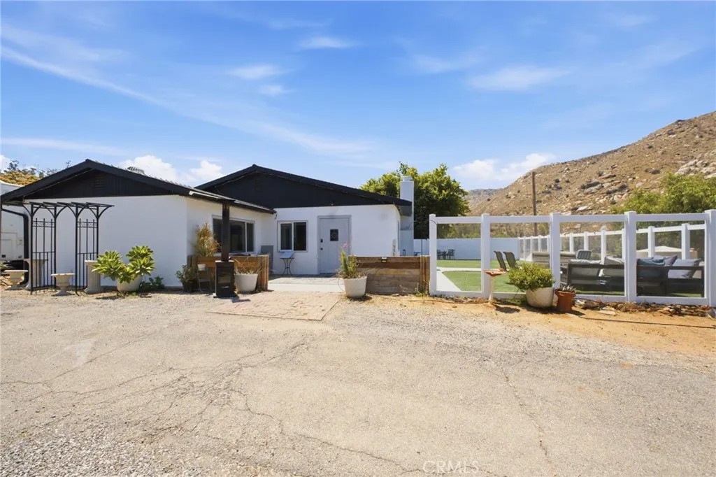 9200 Reche Canyon