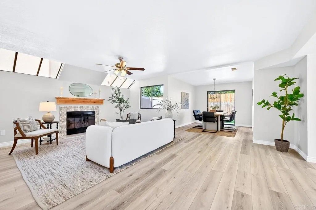 Photo of 1948 Villa Del Dios Gln, Escondido, CA 92029 (MLS # NDP2603329)