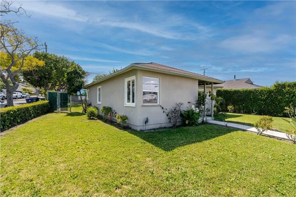 Photo of 2718 Dalemead Street, Torrance, CA 90505 (MLS # SB26049897)