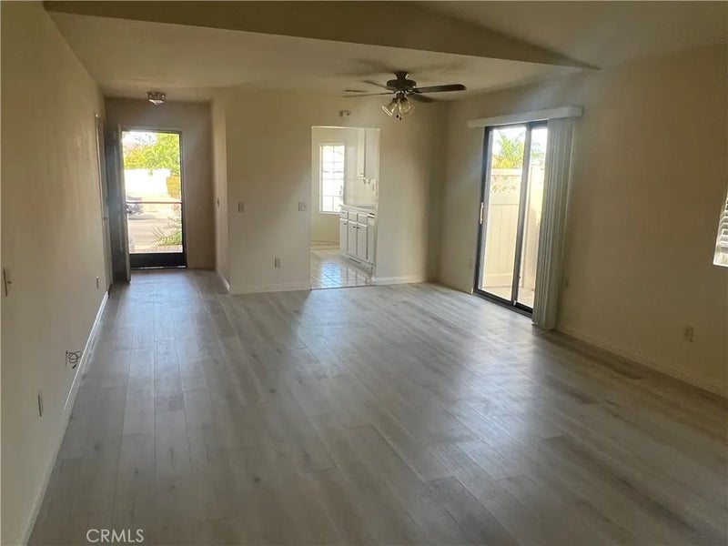 28132 Calle Casera