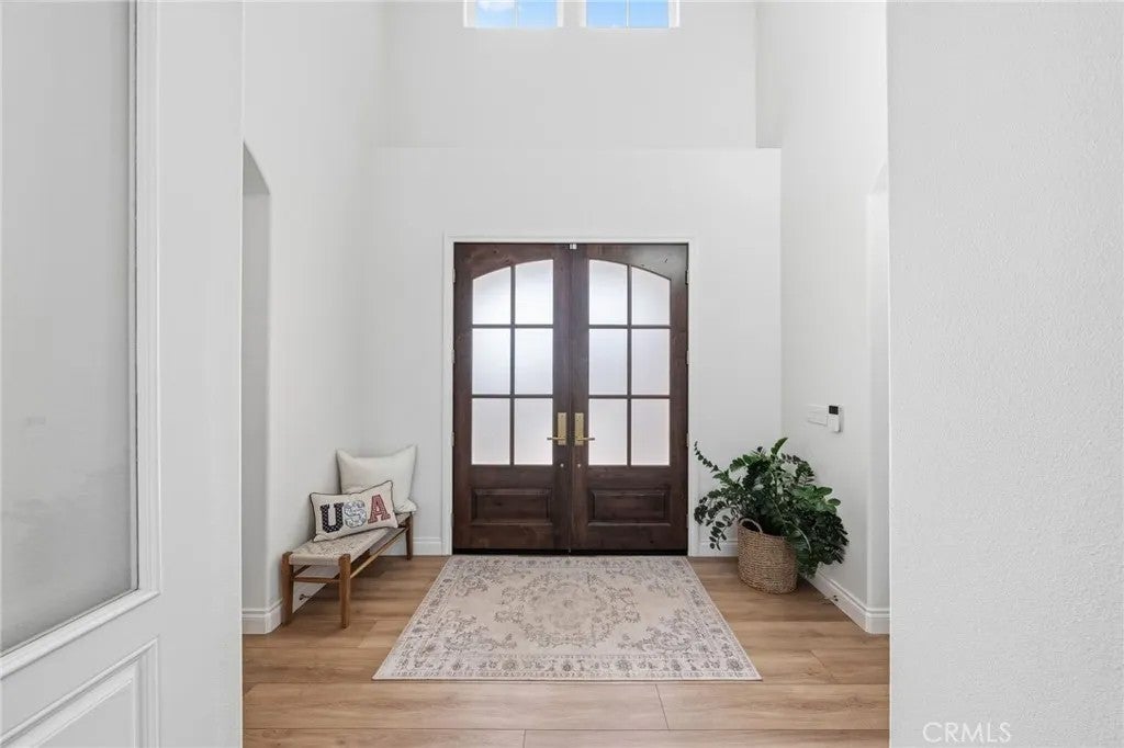 38566 Vista Del Bosque