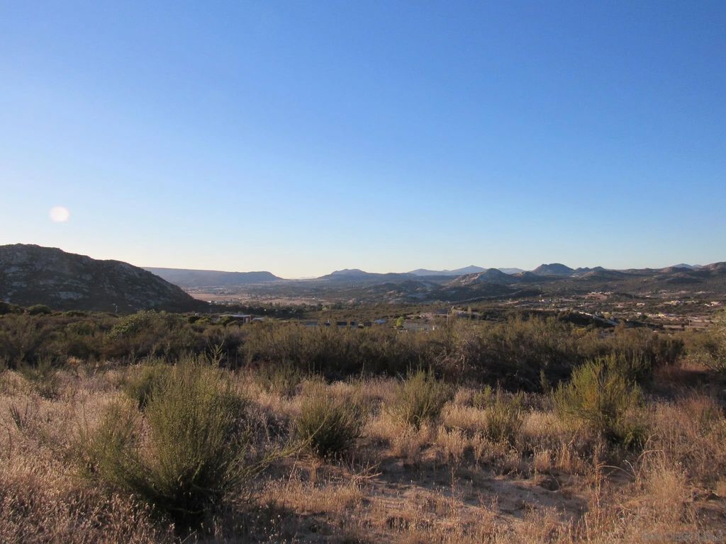 Photo of 1127 Calle Loreto, Campo, CA 91906 (MLS # 250045476)