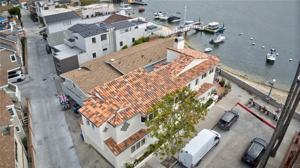 300 South Bayfront