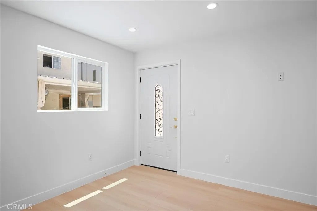 Photo of 6235 Banner Avenue #1/4, Los Angeles, CA 90038 (MLS # GD26169784)