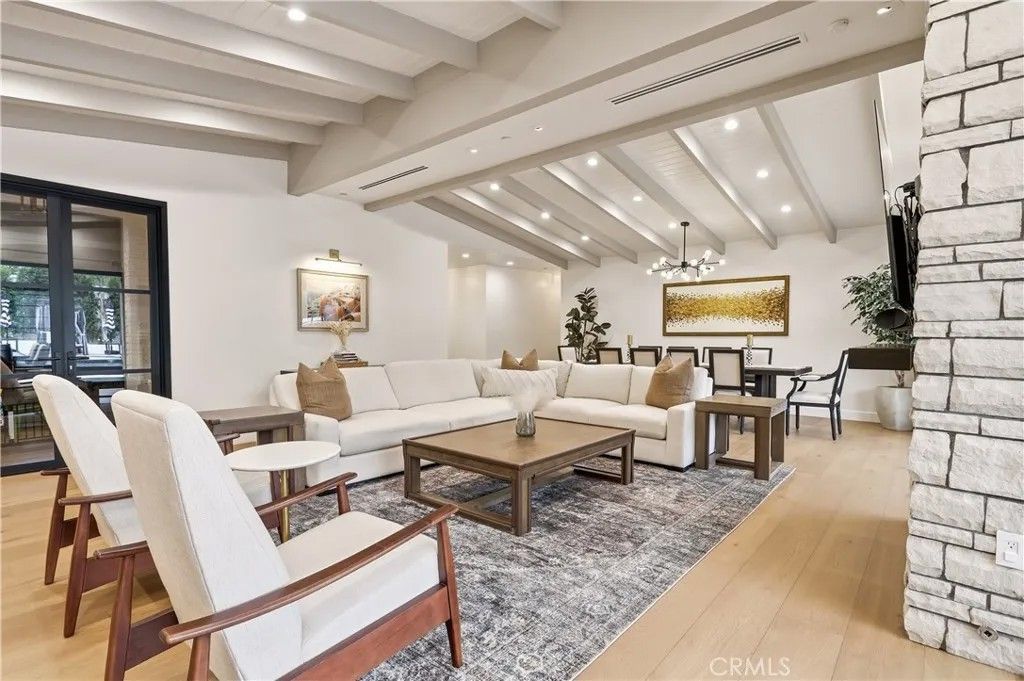 Photo of 22300 Philiprimm St, Woodland Hills, CA 91367 (MLS # SR26050999)