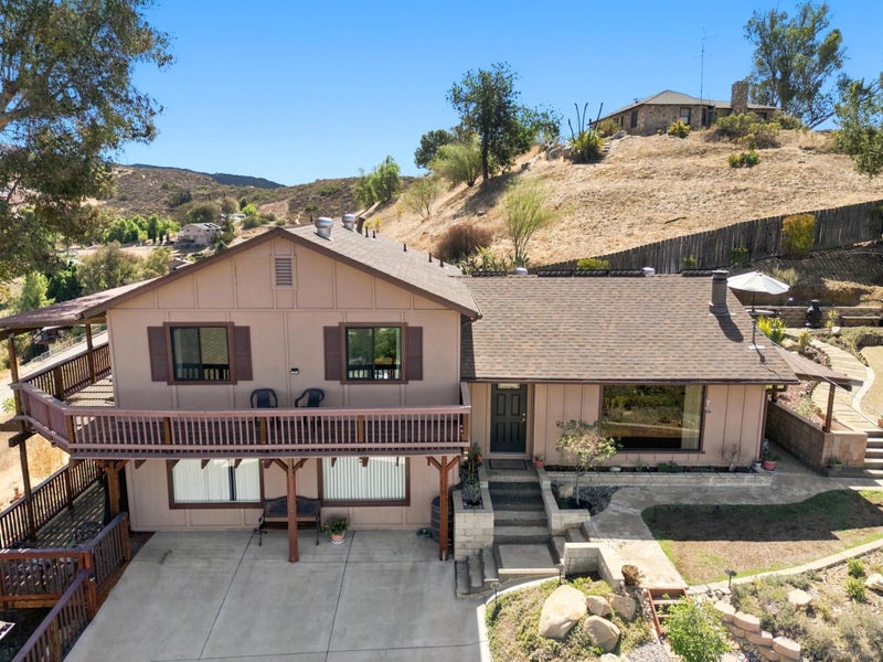 12886 Castle Court Drive