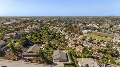 Tiny photo for 4040 Rosarita Dr, La Mesa, CA 91941 (MLS # 250042544)