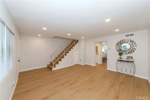 Tiny photo for 918 Huntington Dr #O, Duarte, CA 91010 (MLS # AR25240602)