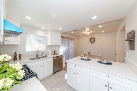 Tiny photo for 918 Huntington Dr #O, Duarte, CA 91010 (MLS # AR25240602)