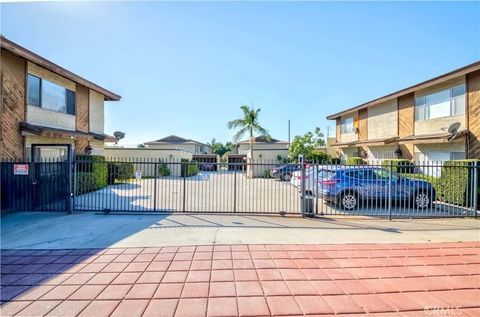 Tiny photo for 918 Huntington Dr #O, Duarte, CA 91010 (MLS # AR25240602)
