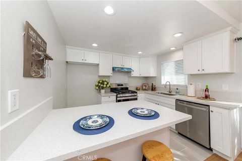 Tiny photo for 918 Huntington Dr #O, Duarte, CA 91010 (MLS # AR25240602)
