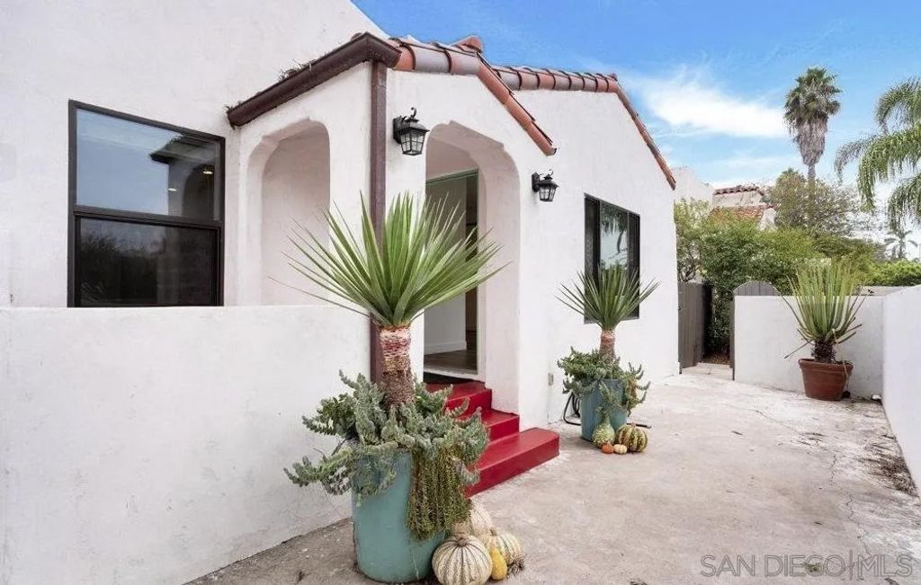 Photo of 4671-73 Terrace Dr, San Diego, CA 92116 (MLS # 260003809)