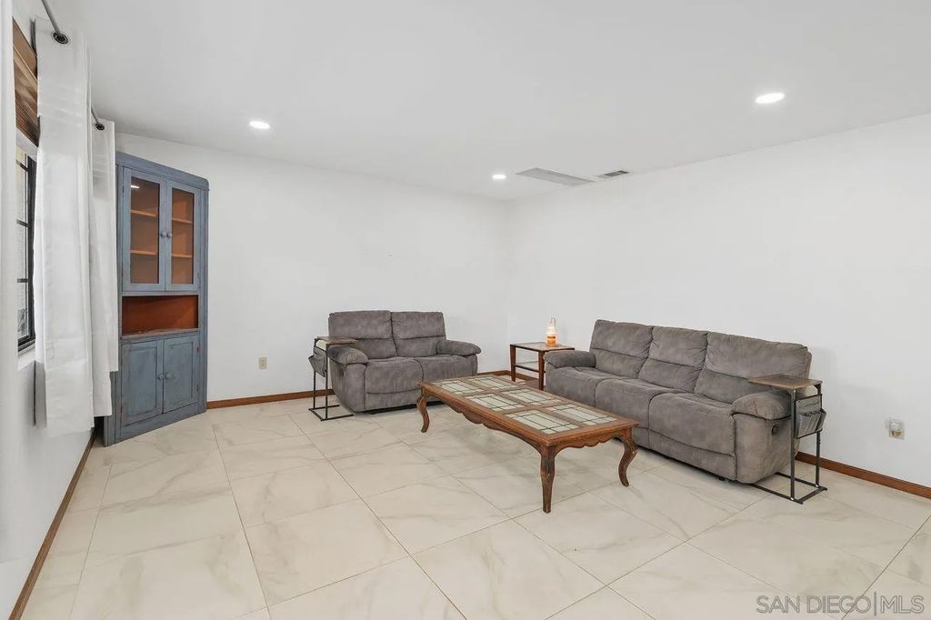 Photo of 4269 Mangrove Cir, Hemet, CA 92544 (MLS # 260008993)