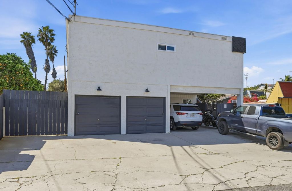 Photo of 329 N Pico Ave, Fallbrook, CA 92028 (MLS # 260007450)