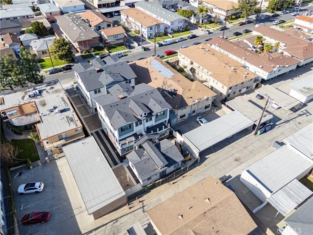 Photo of 10538 La Reina, Downey, CA 90241 (MLS # DW26022658)