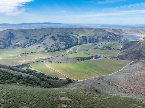 2200 White Rock Santa Maria CA 93454