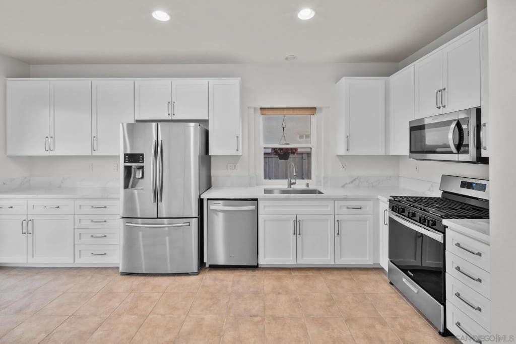 Photo of 6021 Paseo Carreta, Carlsbad, CA 92009 (MLS # 260013843)