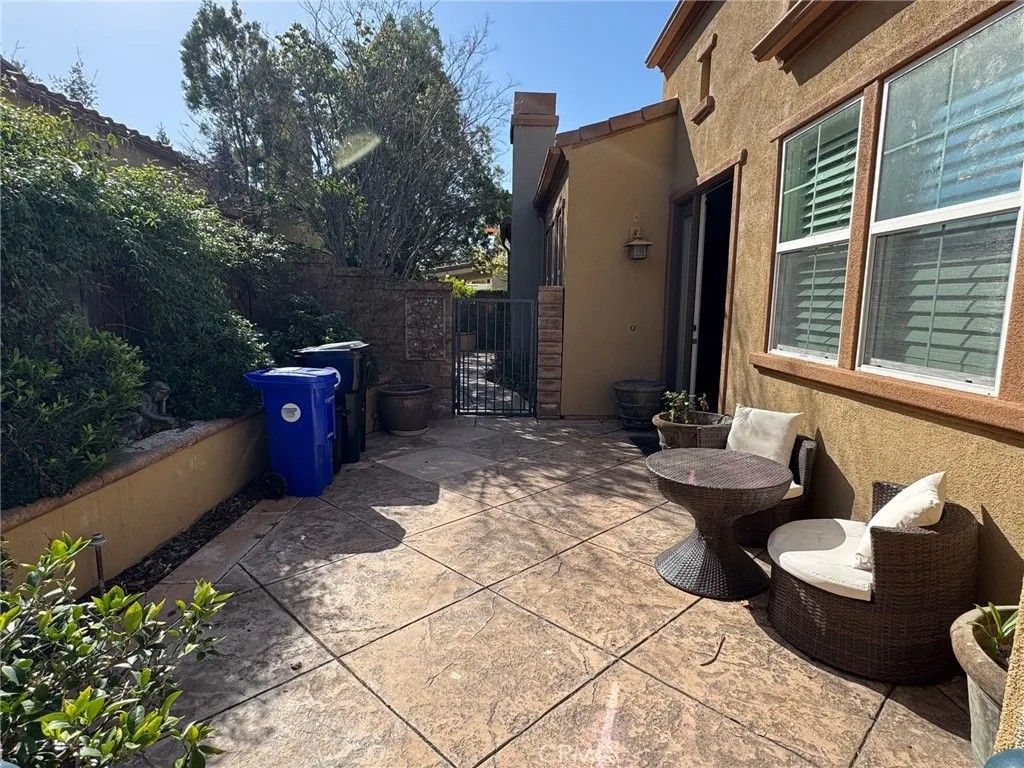 Photo of 23733 Noble Fir Court, Valencia, CA 91354 (MLS # SR26023066)