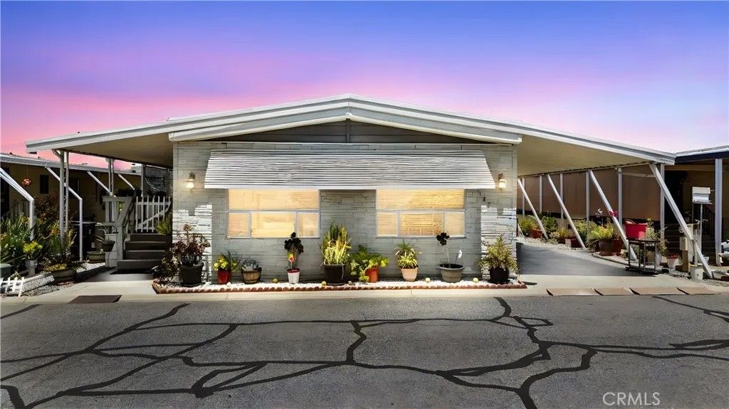 Photo of 5001 W Florida Ave #763, Hemet, CA 92545 (MLS # CV26006031)