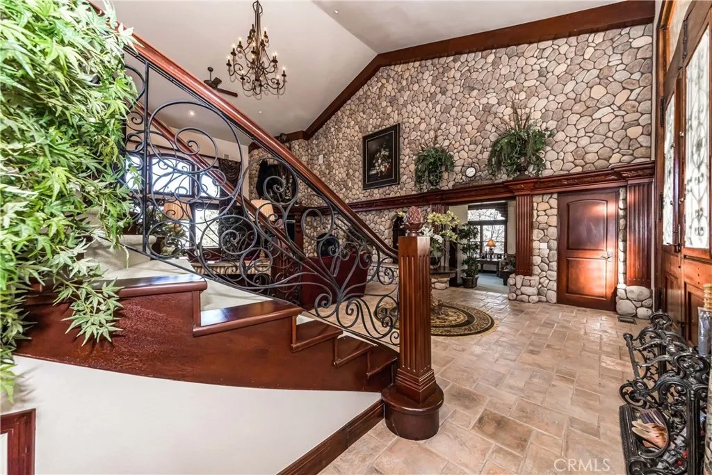 293 Fairway Drive