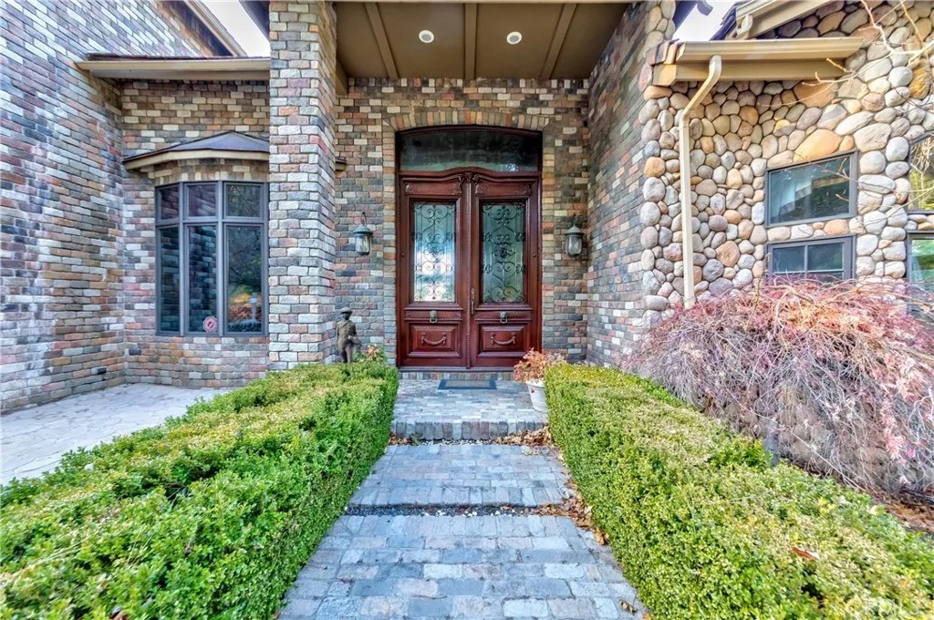 293 Fairway Drive