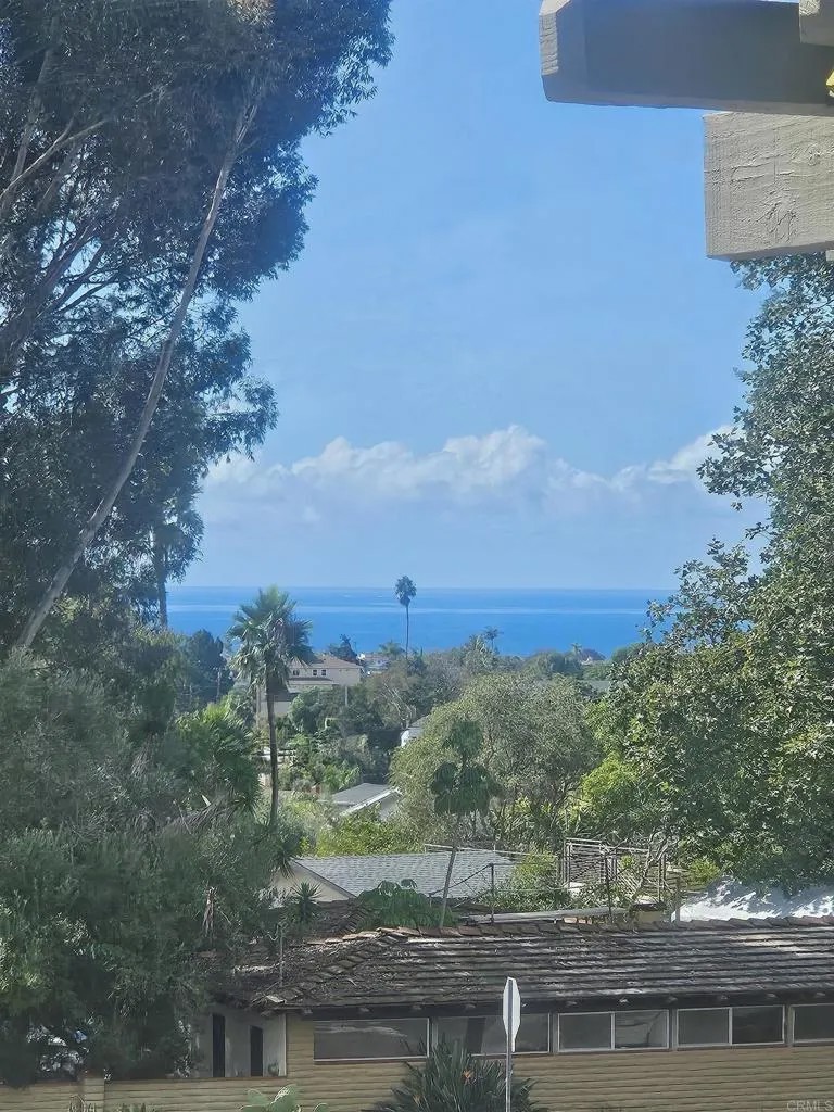 2195 Basswood Avenue