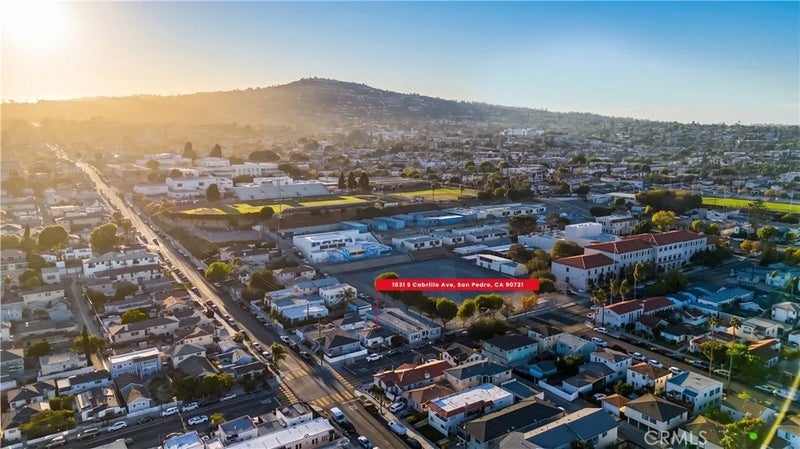 1631 S Cabrillo